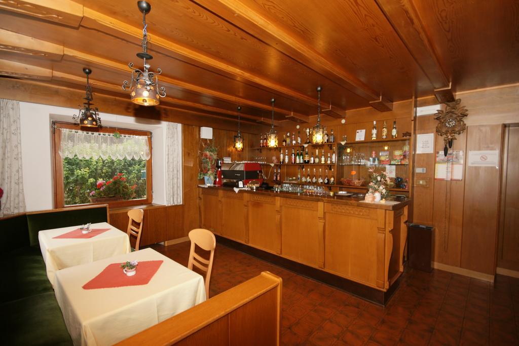 Hotel Montana Pozza di Fassa Dış mekan fotoğraf